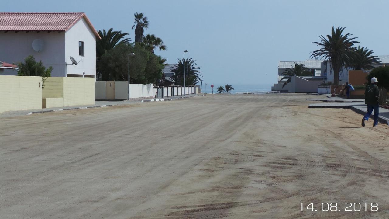 La Casetta Bed & Breakfast Swakopmund Exterior photo